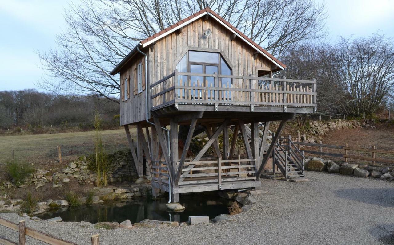Les Cabanes Des Fontaines Saint-Sernin-du-Bois Esterno foto